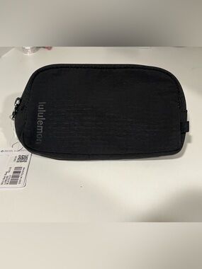 Lululemon Black Mini Belt Bag NWT